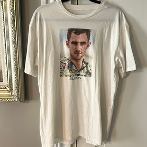 Kevin Love Tommy Bahama Tee Shirt